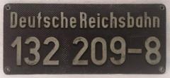 132 209-8 gesucht,  Tausche gegen Satz oder ein anderes Seitenschild 